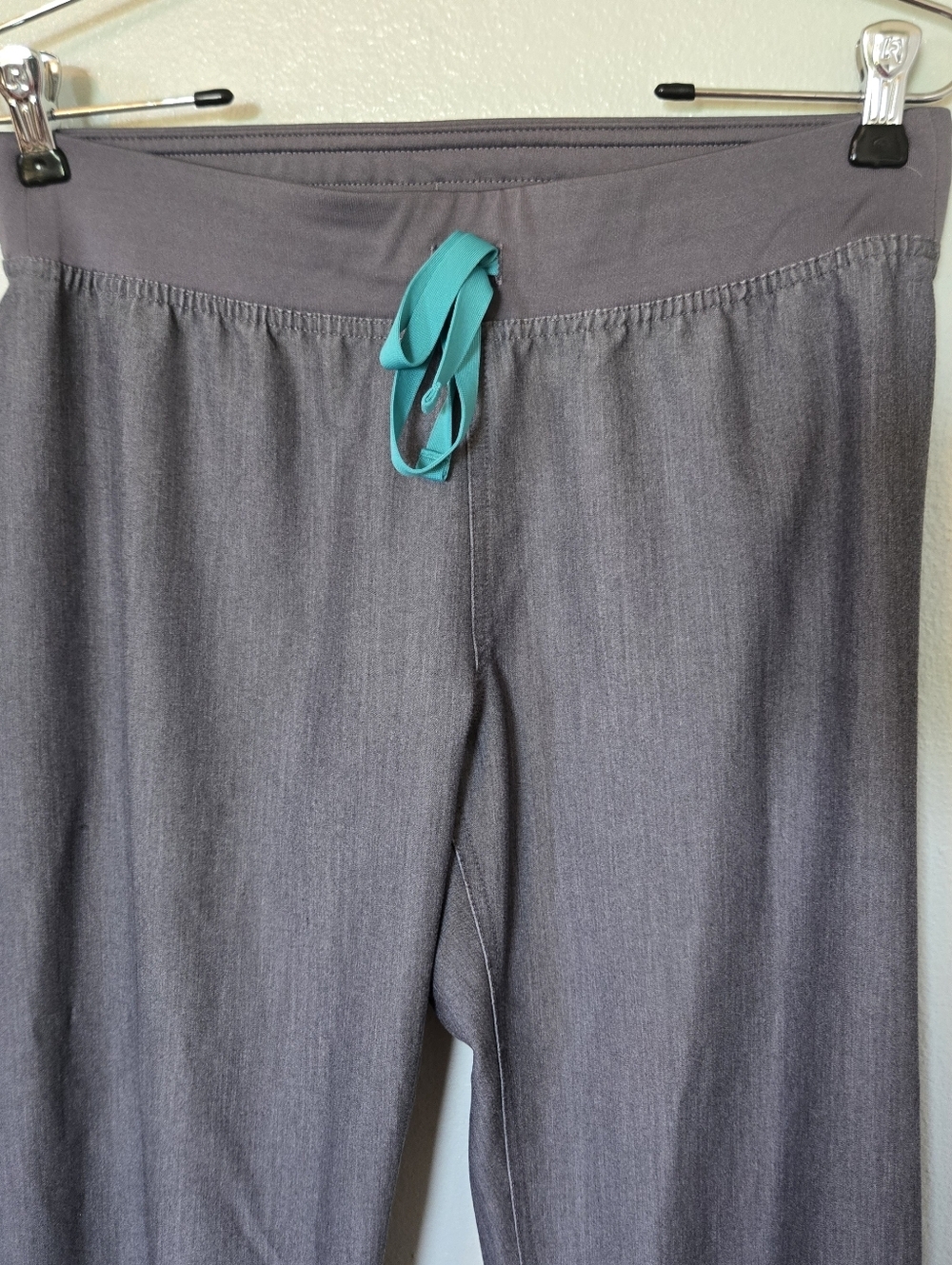 Figs | High Waisted Livingston Basic Scrub Pants In Graphite Size Small - Picture 3 of 8